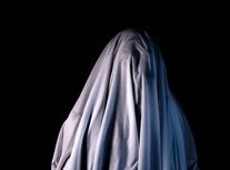 خرافات شیک؛ احضار روح و فرشته نگهبان فقط ۷/۵ میلیون!/ ویدئو

