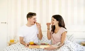 قبل و بعد از رابطه جنسی چه بخوریم؟