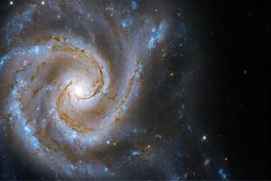 تلسکوپ هابل یک «مسابقه طناب کشی کیهانی» را رصد کرد!/ عکس

