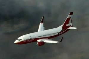 سقوط هواپیمای بوئینگ ۷۳۷ در حین اطفای حریق در استرالیا/ ویدئو