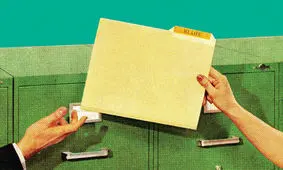 کارمند همیشه کارمند است، حتی اگر هزار سال کار کند