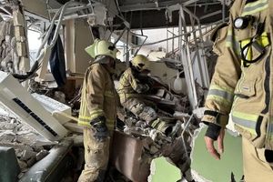 جزئیاتی از حادثۀ انفجار در یک برج مسکونی در چیتگر