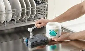 مقدار پودری که ماشین ظرفشویی استفاده می کند به چه عواملی بستگی دارد؟