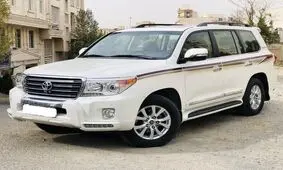 چرا لندکروز در ایران ۵ برابر دبی قیمت دارد؟
