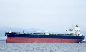 آمریکا بالاخره جرات تخلیه نفتکش ایران را پیدا کرد 

