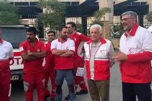 حضور رضا کیانیان در جمع امدادگران هلال احمر/ ویدئو