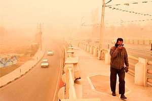 برای حل معضل ریزگردهای خوزستان، دیپلماسی منطقه‌ای تقویت شود/تا گرد و غبار و ریزگردها به تهران نرسد، کسی به فکر خوزستان نیست