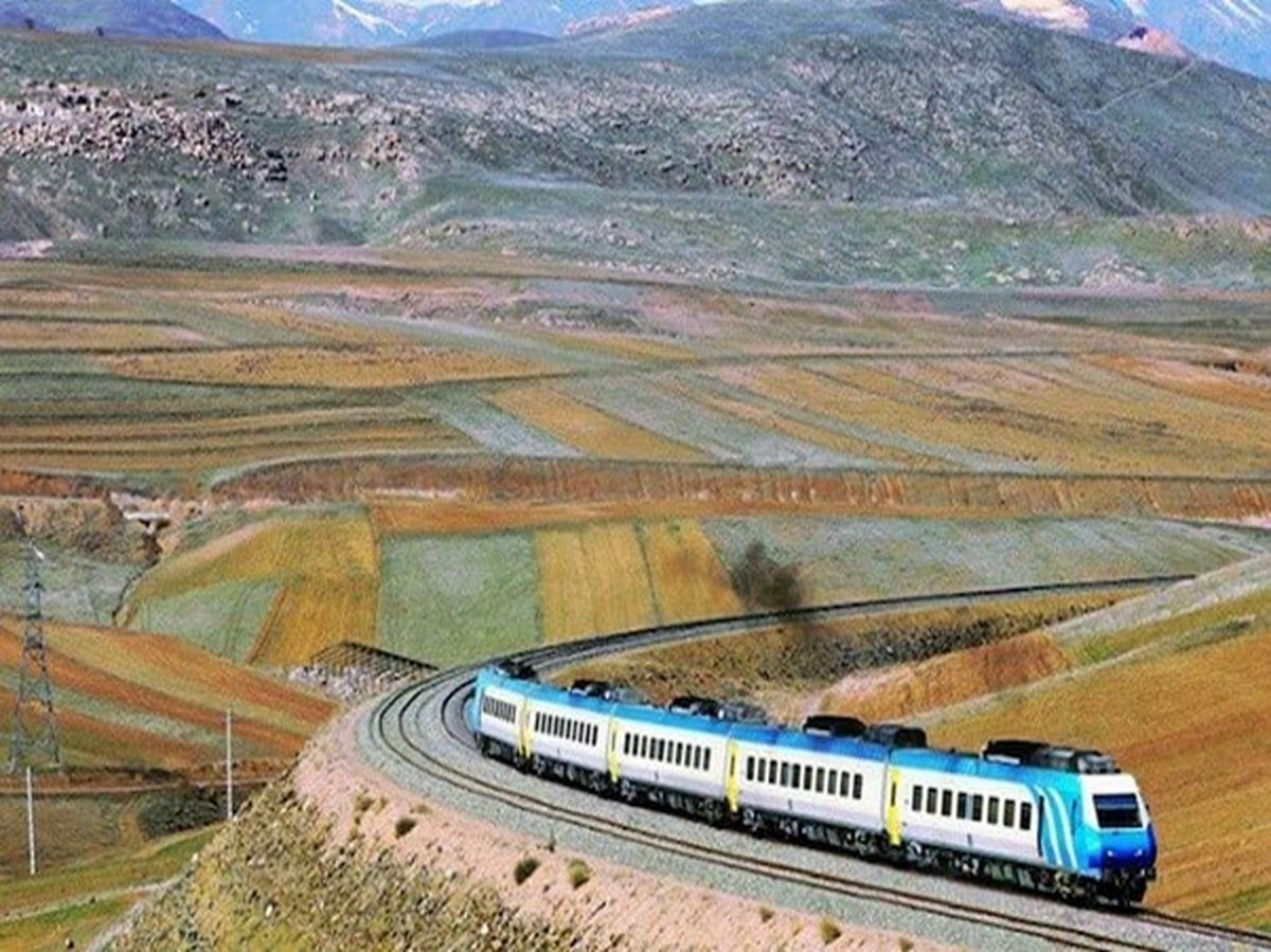 ارزان‌ترین بلیط قطار مشهد از تبریز