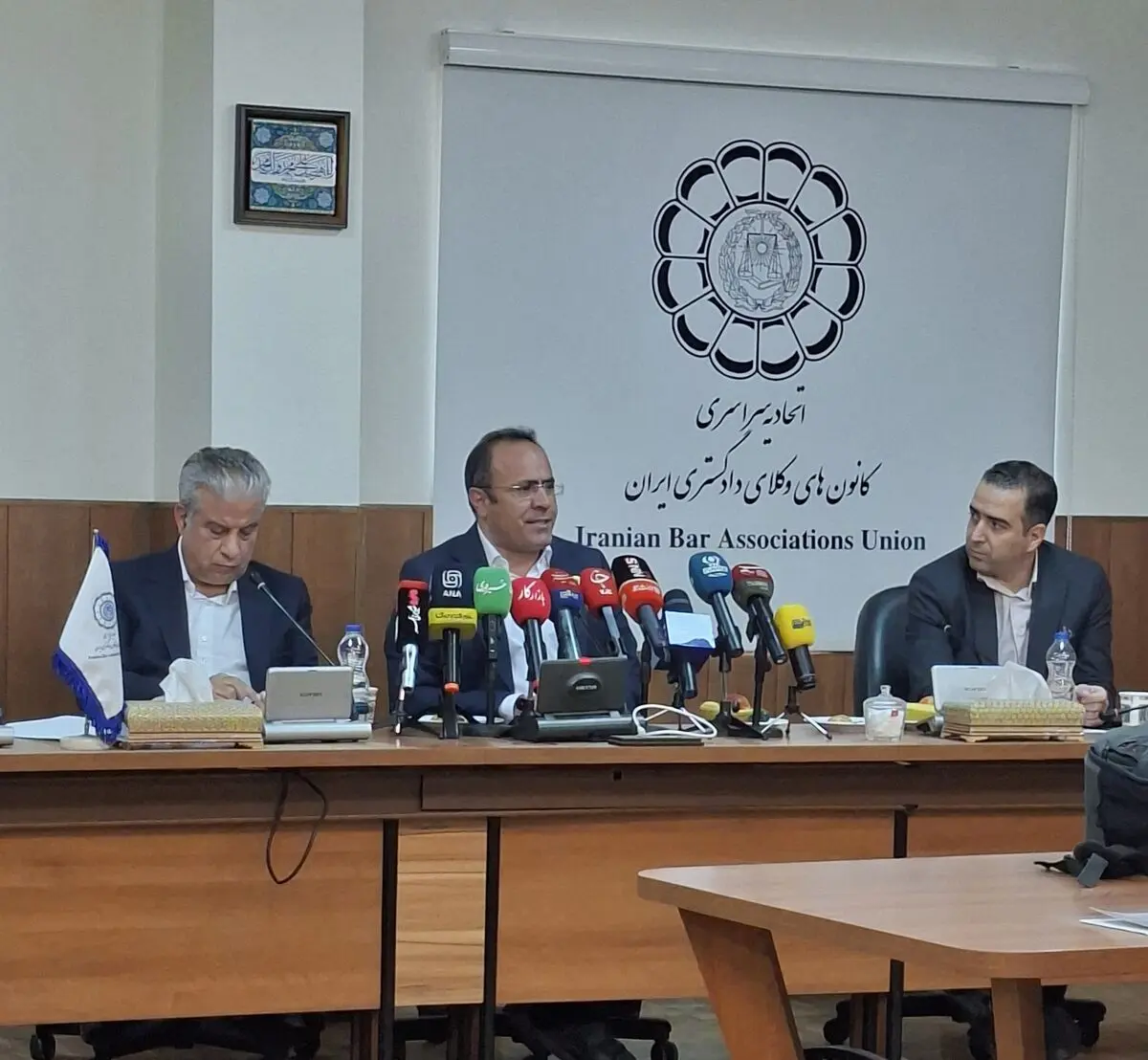 کیانی: قانون تسهیل لیسانس بیکار را تبدیل به وکیل بیکار کرده است
