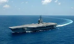 یک ناو آمریکایی وارد آبهای خلیج فارس شد

