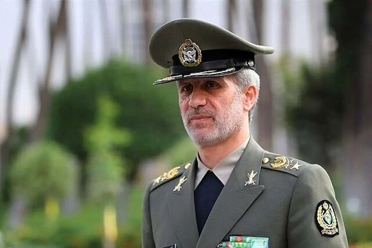 فرزندان برومند کشور در ارتش آمادهاند به هر متجاوز بداندیش پاسخی کوبندهتر و پشیمانکنندهتر دهند