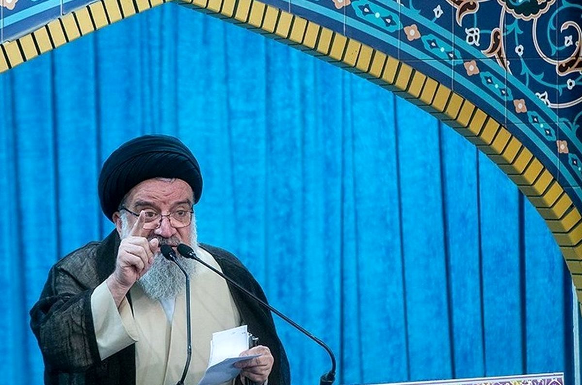 خاتمی: اینکه عدهای اصرار دارند نام اغتشاشات را اعتراض بگذارند مغلطه سیاسی است