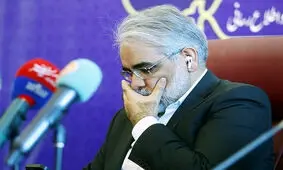 قربان‌زاده رفت؛ استعفا یا عزل؟
