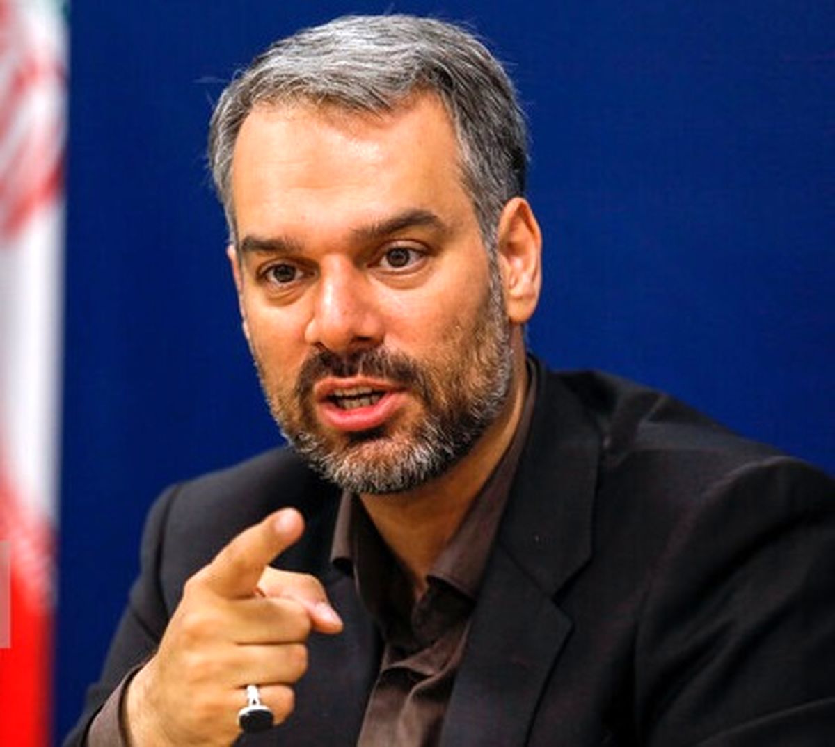 گشت ارشاد سنخیتی با اصول انقلاب و رهبری ندارد/ اسناد پزشکی ضرب و شتم مهسا امینی را رد میکند