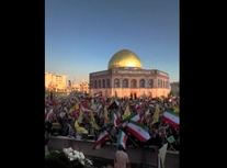 شعار «حیدر حیدر» جمعیت عظیمی از مردم در میدان انقلاب تهران/ ویدئو