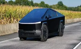 اولین تسلا سایبرتراک در گمرک ایران / خودروی آمریکایی وارد کشور شد/ ویدئو 