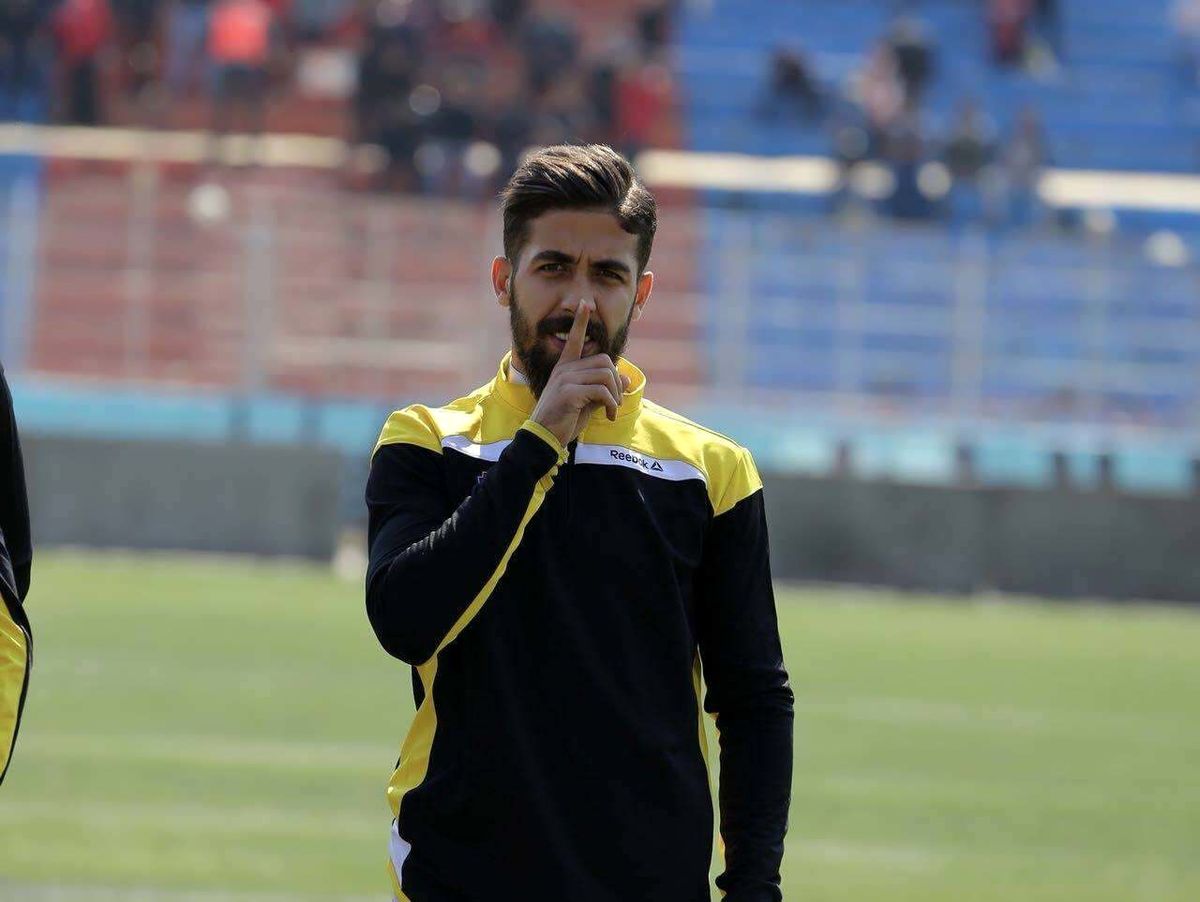 فرشاد فرجی، مدافع پرسپولیس هم درخواست جدایی داد
