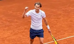 فورلان در ۴۵ سالگی تنیسور شد

