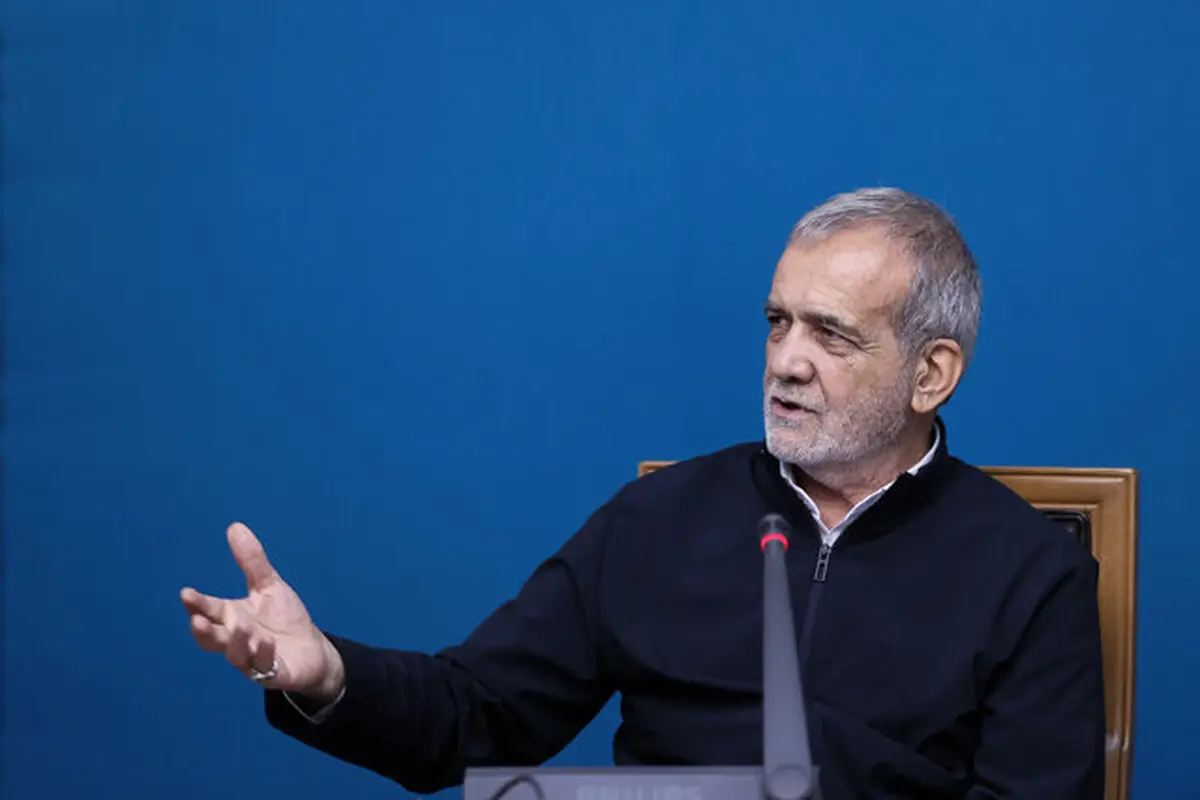 رئیس‌جمهور: با هیچکس دعوا نداریم/ هر کس برای سربلندی ایران تلاش کند با دولت است، حتی اگر به ما ناسزا بگوید

