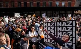 تظاهرات گسترده علیه ماسک در سراسر آمریکا و جهان/عکس