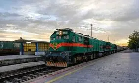 برخورد قطار با عابران کنار ریل در کاشان