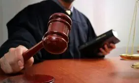 کنایه مجری شبکه افق درباره راه حل مسئولان برای تخلفات؛ مردم شکایت کنند!/ ویدئو