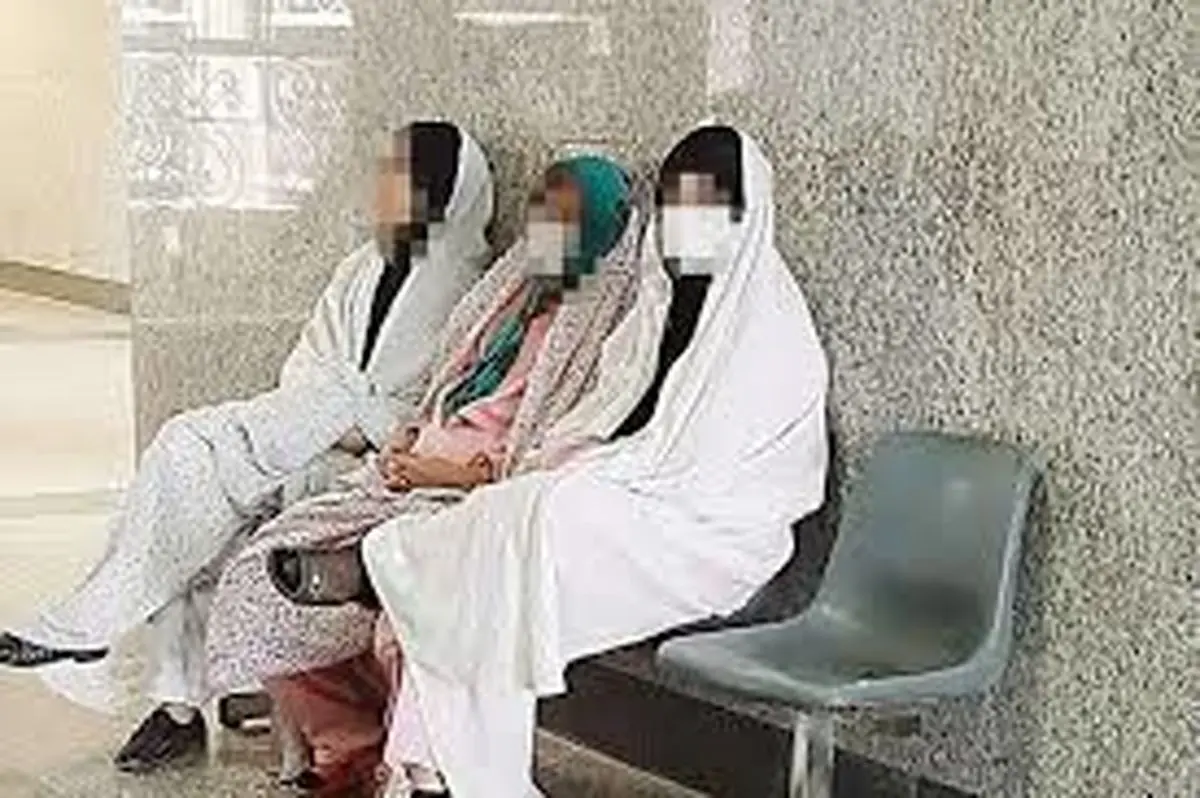 زورگیری ۳ دختر لندکروز سوار از پسرها