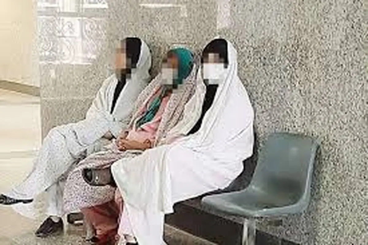 زورگیری ۳ دختر لندکروز سوار از پسرها