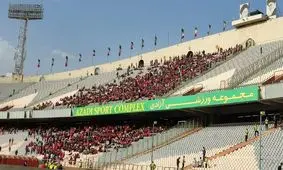 حاشیه بازی نساجی و آلومینیوم/ تاخیر ۱۰ دقیقه ای در شروع بازی/ کادرفنی ۲ تیم با هم آشتی کردند