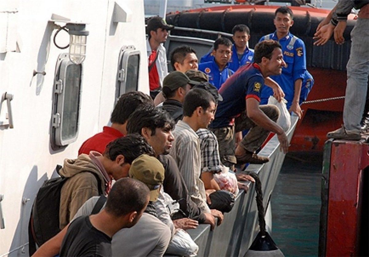 بازداشت ۱۷ مرد خارجی در اروندکنار