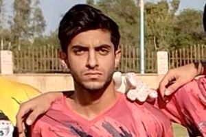 گرمای هوا، منجر به درگذشت یک فوتبالیست شد / چه‌کسی مجوز بازی در هوای داغ خوزستان را داده بود؟
