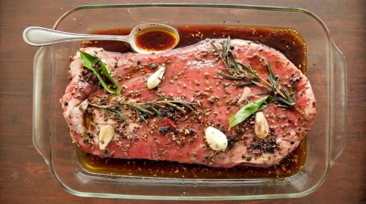 ۷ تکنیک موثر برای خوش طعم کردن گوشت