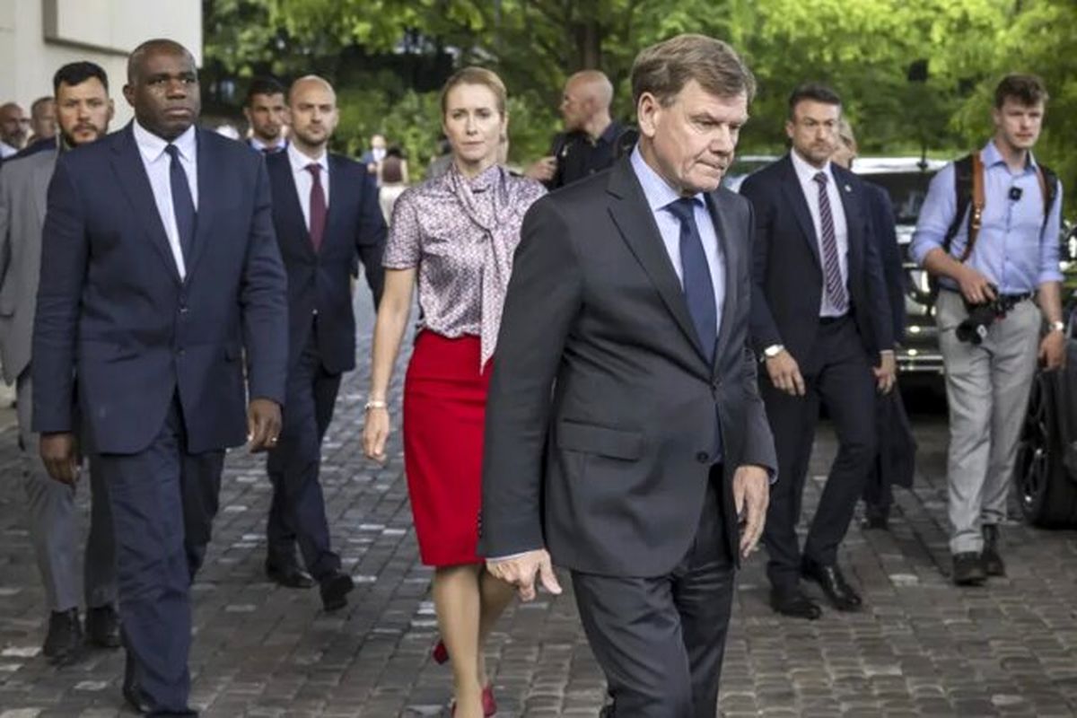 رویترز: اروپا قصد دارد پیشنهاد تمدید ۶ ماهه مهلت فعالسازی مکانیسم ماشه را به ایران ارائه کند