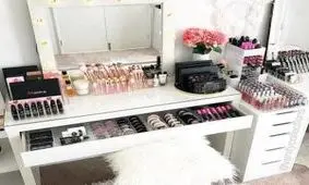 چیدمان صحیح و شیک لوازم آرایش