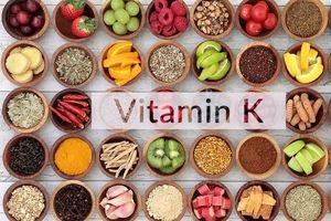 نشانه‌های کمبود ویتامین K