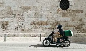 پیک های موتوری ملزم به دریافت معاینه فنی شدند