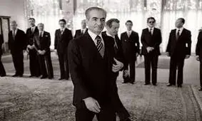 شاه از ملک فیصل خوشش نمی‌آید، چون راجع به جزایر با ما خوب تا نکرد، دو رویی کرد 