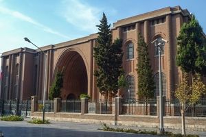 انتقال اشیای تاریخی موزه ملی به مخازن امن در زمان جنگ تحمیلی | عکس
