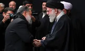 حاج محمود کریمی بدهی اش به رهبر انقلاب را ادا کرد