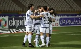 هوادار صفر - استقلال یک