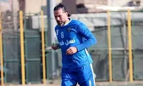 تصادف پیشکسوت استقلال؛ مدافع آبی ها در بیمارستان