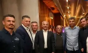 واکنش روزنامه اعتماد به درخواست‌ تندروها برای توقیف اموال علی دایی و وریا غفوری به دلیل حمایت از اعتراضات