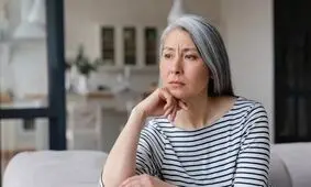 تنهایی مضرتر از سیگار کشیدن است