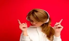 چرا ما از شنیدن موسیقی لذت میبریم