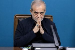 اتفاقی نادر در عرصه سیاست؛ لایحه‌ای که نیامده، برگشت! / ذبح آزادی های اساسی هدف لایحه پزشکیان بود؟