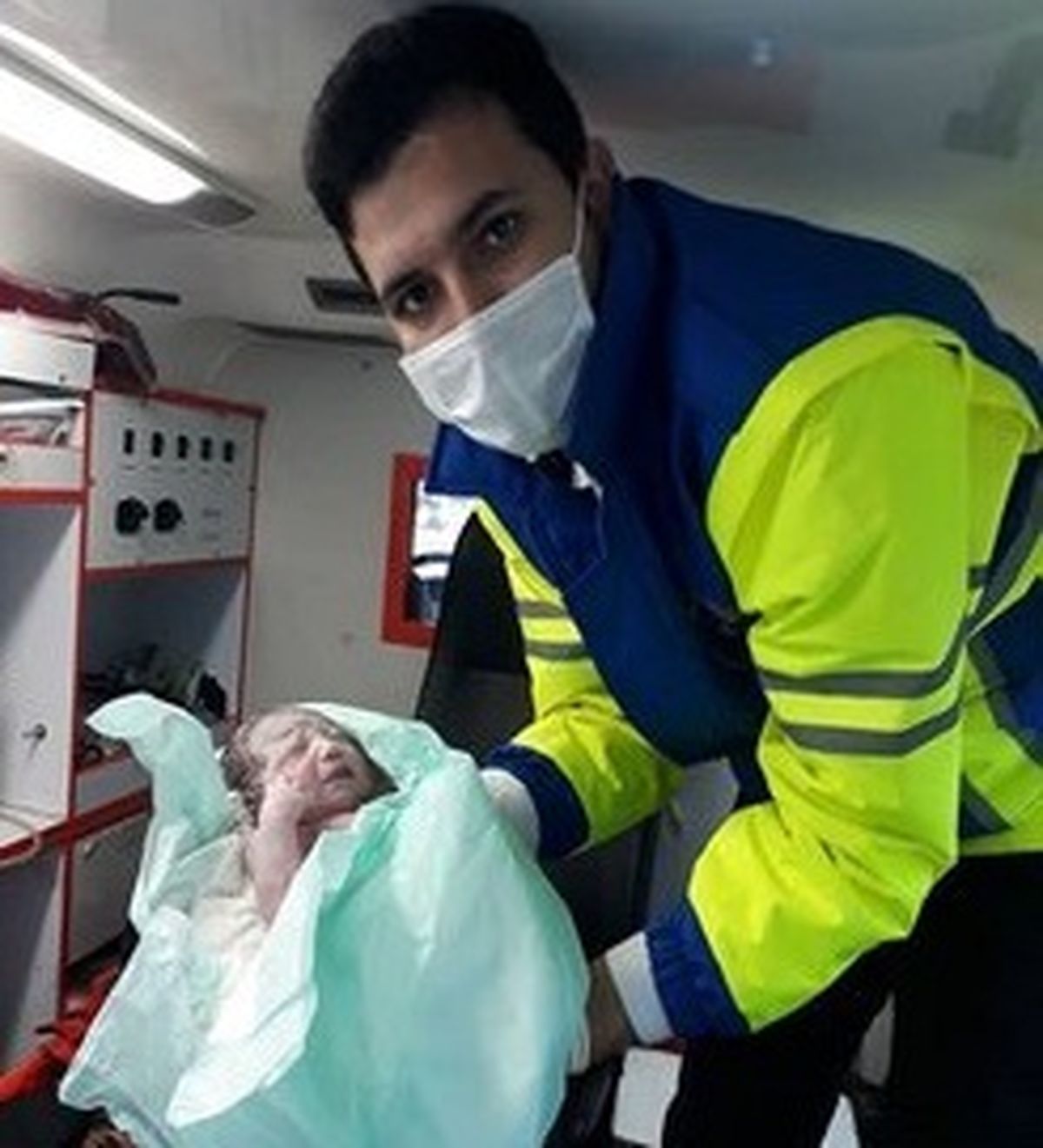 نوزادانی که برای به دنیا آمدن عجله دارند