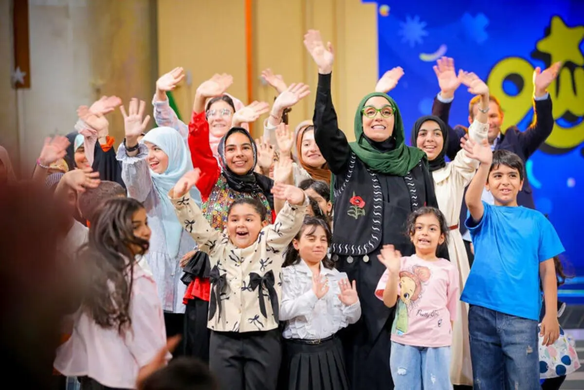 الیکا عبدالرزاقی: خجالتی هستم، اما با خنده یخ جمع را آب می‌کنم