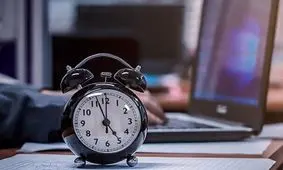 آیا تغییر ساعت رسمی  منجر به کاهش مصرف انرژی می شود؟/ جدال دولت و مجلس به چه نتیجه ای می رسد؟