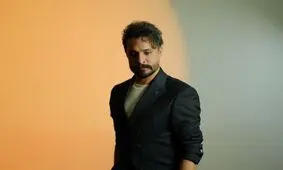 حضور مصطفی راغب در نجف اشرف/ ویدئو