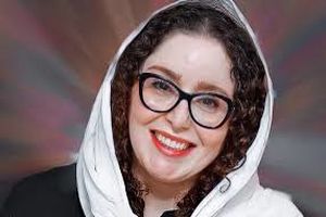 خواندن و رقص ژاله صامتی با دخترش/ ویدئو